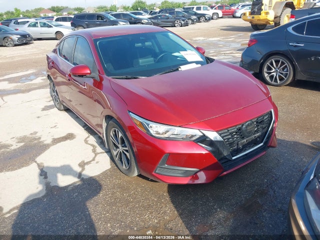 Salvage Nissan Sentra Image