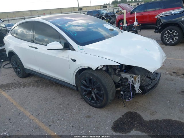 Salvage Tesla Model X Image