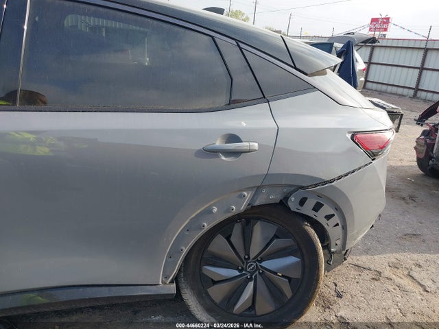 Nissan Ariya Evolve+