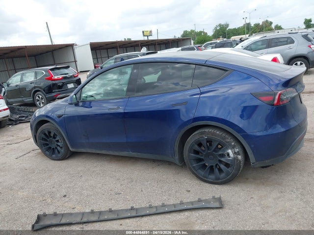 Tesla Model Y Long Range Dual Motor All-wheel Drive