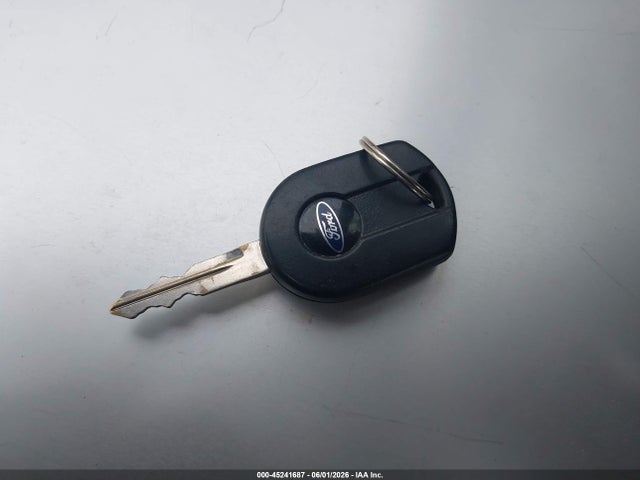 Ford Taurus Se