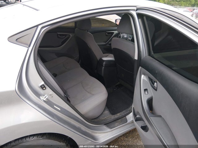 Hyundai ELANTRA Se