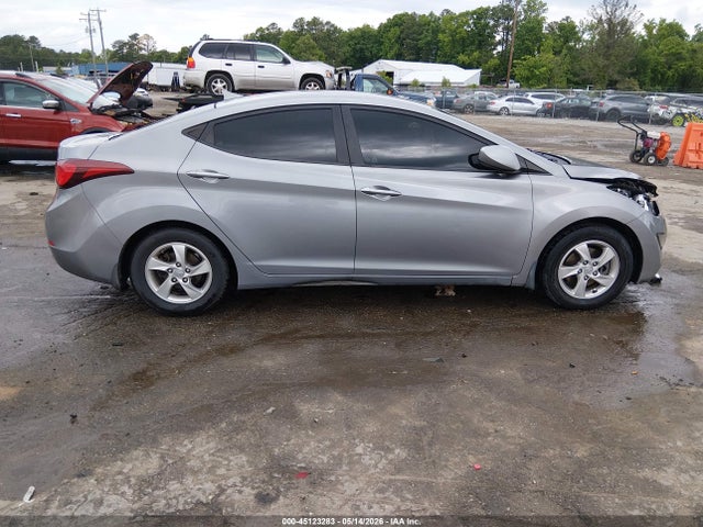 Hyundai ELANTRA Se