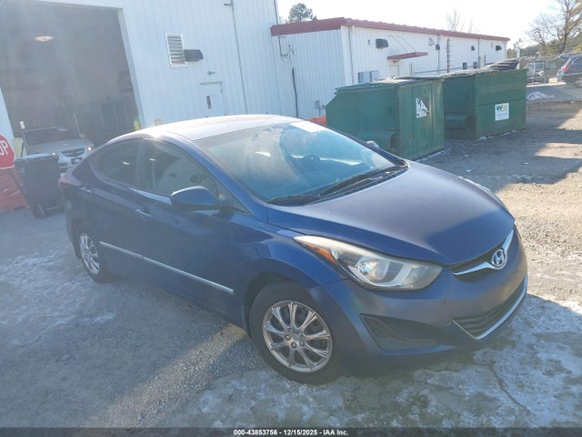 Salvage Hyundai ELANTRA Image