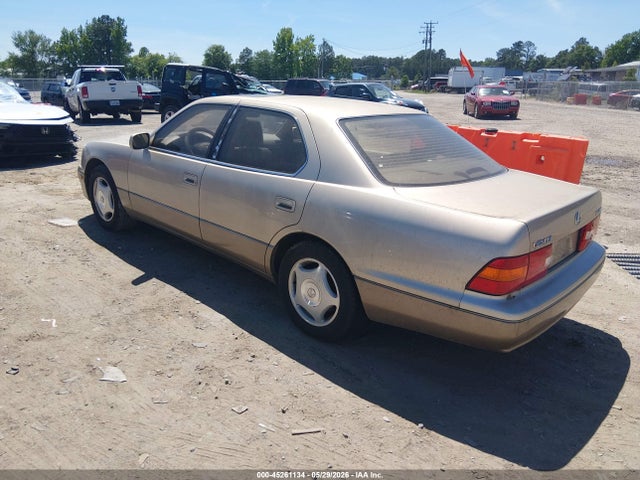 Lexus LS