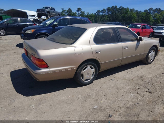 Lexus LS