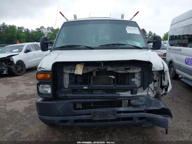 Ford E-350 Commercial