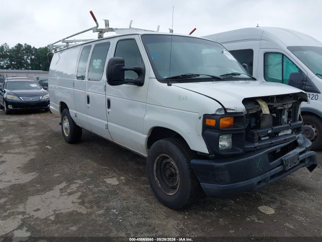 Salvage Ford E-350 Image