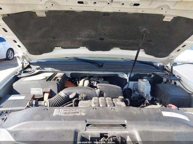 Cadillac Escalade Standard