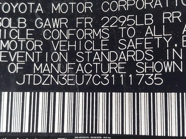 Toyota Prius v Five