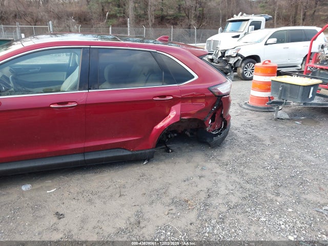 Ford Edge Titanium