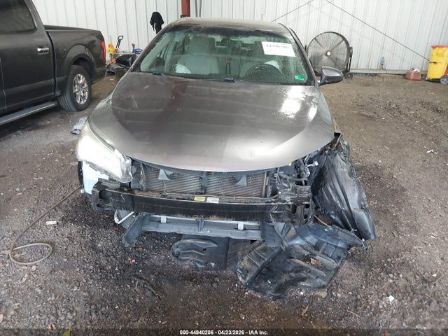 Toyota Camry Le
