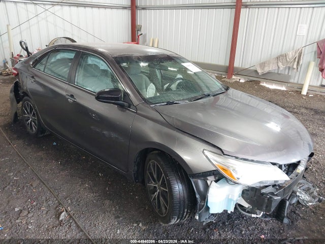 Salvage Toyota Camry Image
