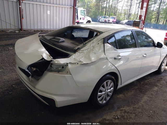 Nissan Altima S Fwd