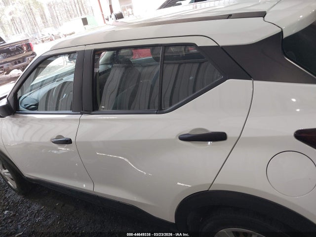 Nissan Kicks S Xtronic Cvt