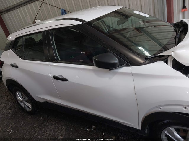Nissan Kicks S Xtronic Cvt