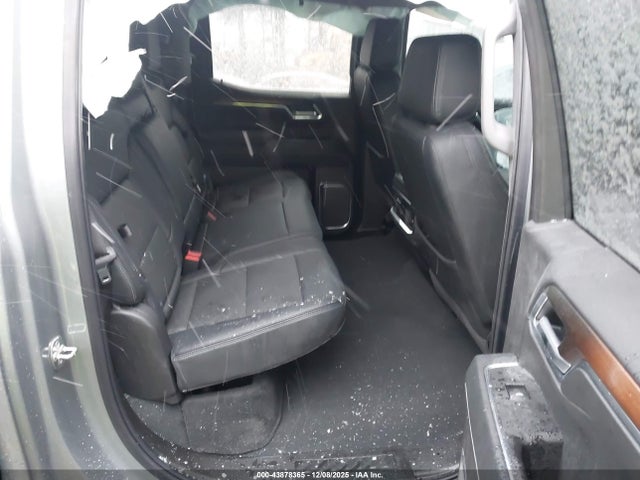 GMC Sierra 1500 4wd  Short Box Denali