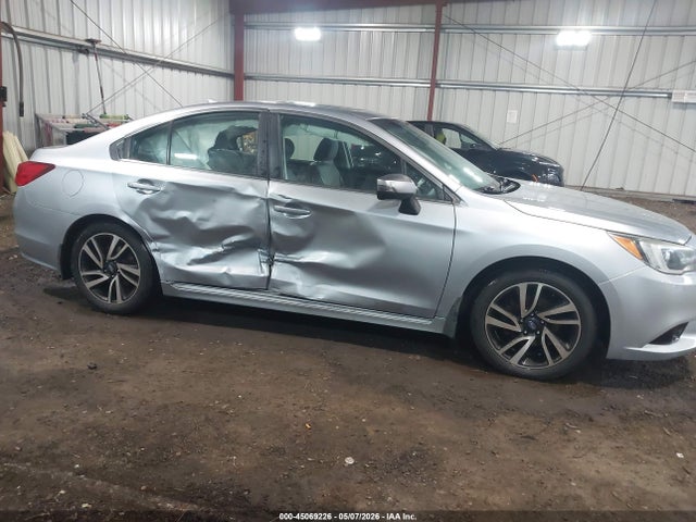 Subaru Legacy 2.5i Sport