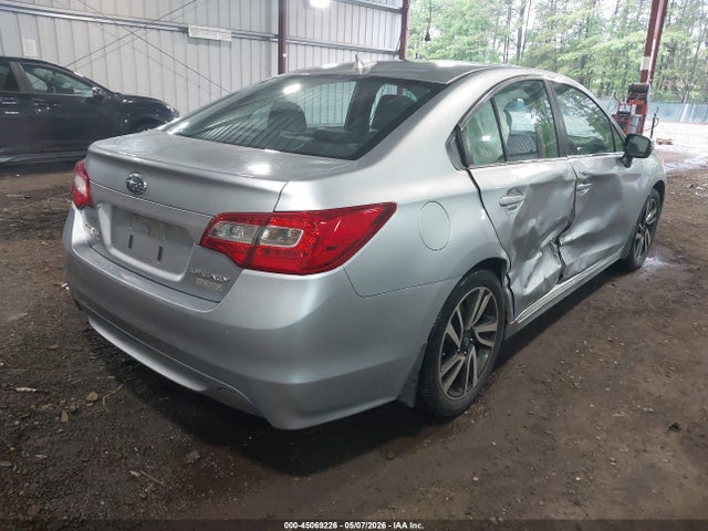 Subaru Legacy 2.5i Sport