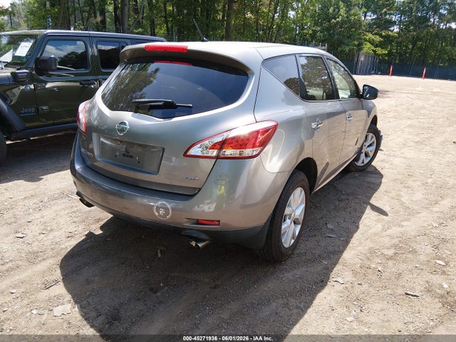 Nissan Murano S