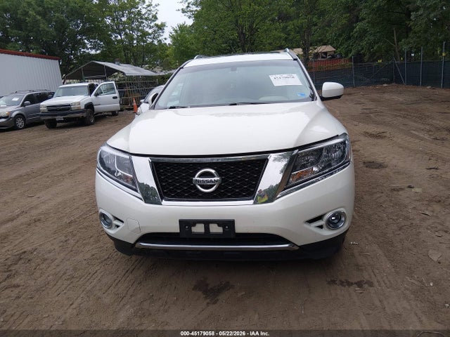 Nissan Pathfinder Platinum