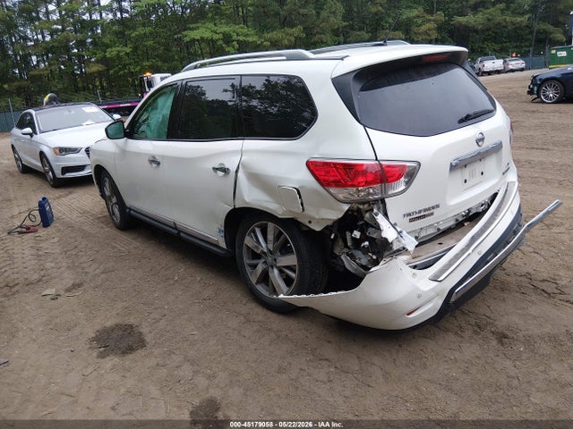 Nissan Pathfinder Platinum
