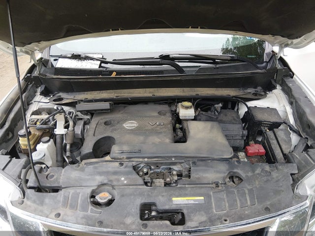 Nissan Pathfinder Platinum