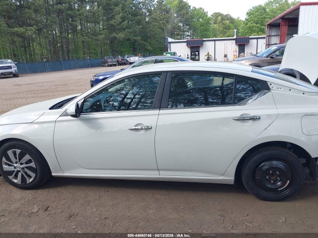 Nissan Altima S Fwd