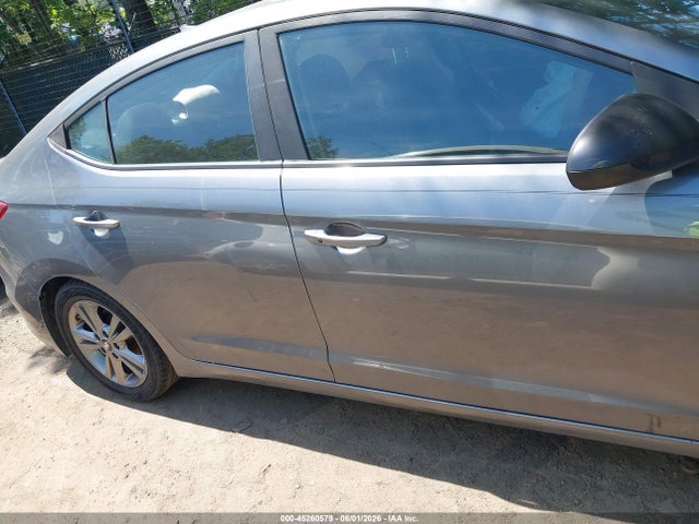 Hyundai ELANTRA Value Edition