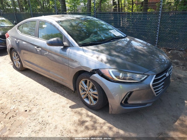 Salvage Hyundai ELANTRA Image
