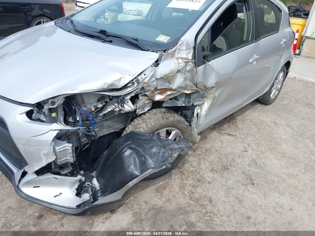 Toyota Prius c Two