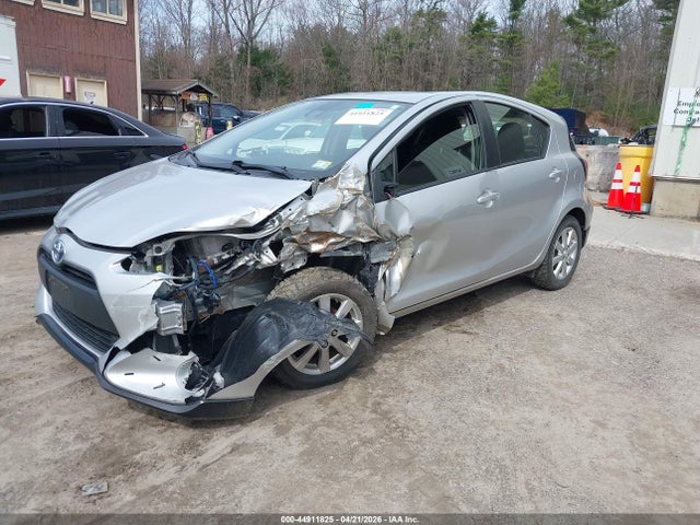 Toyota Prius c Two