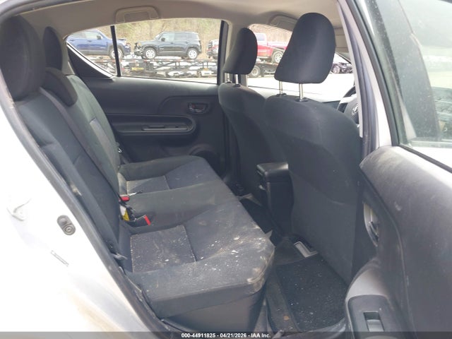Toyota Prius c Two