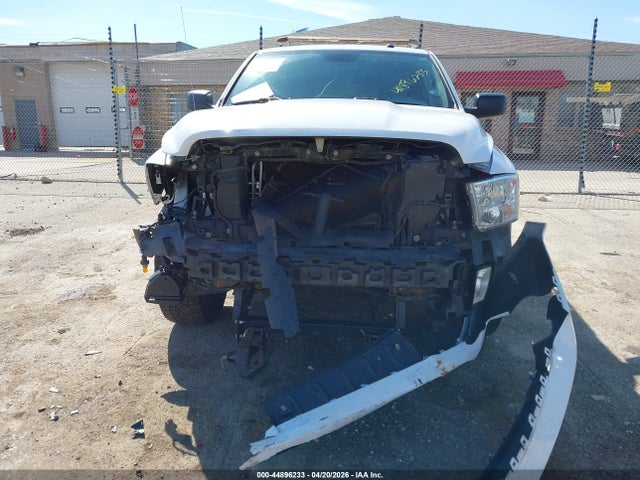 Ram 1500 Express  4x4 5'7 Box