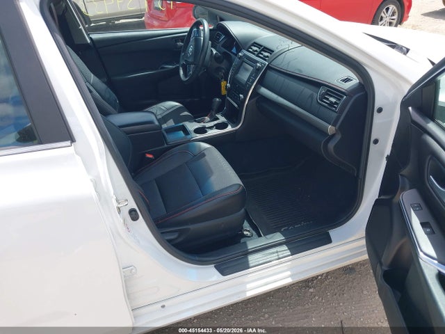 Toyota Camry Se