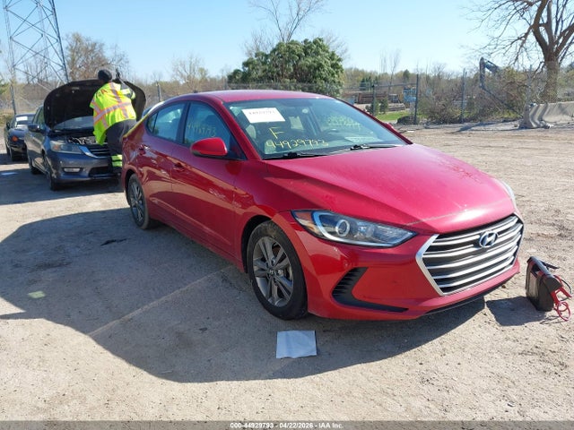 Salvage Hyundai ELANTRA Image