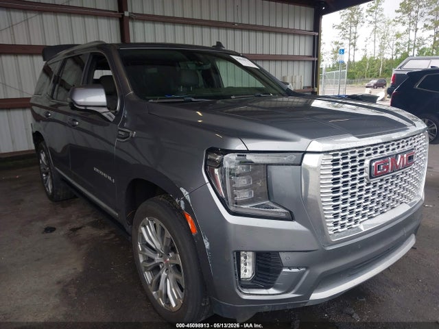 Salvage GMC Yukon Image
