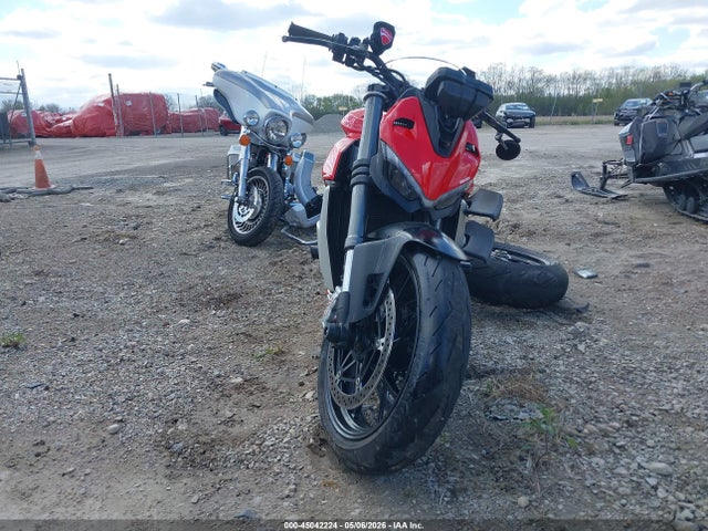 Ducati Streetfighter