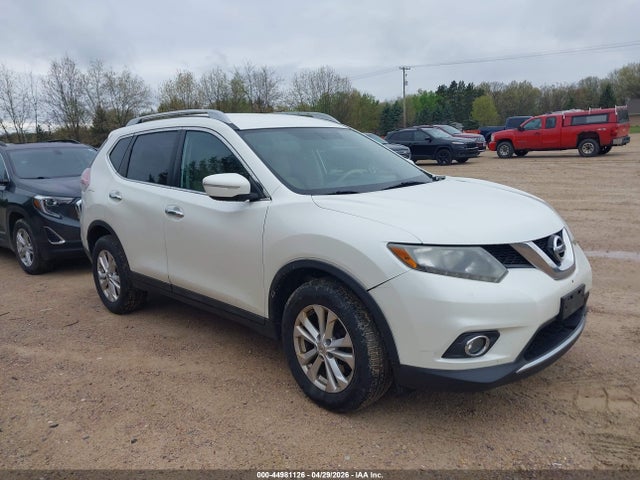 Salvage Nissan Rogue Image