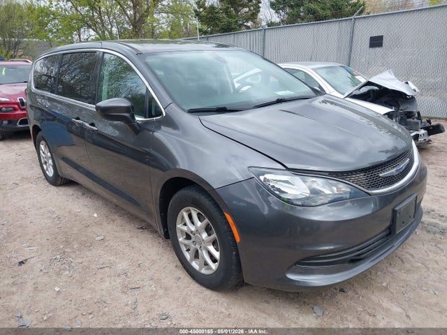 Salvage Chrysler Pacifica Image