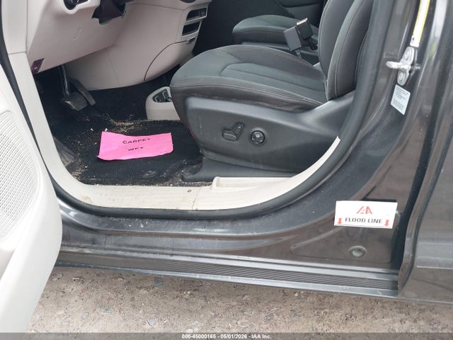 Chrysler Pacifica Touring