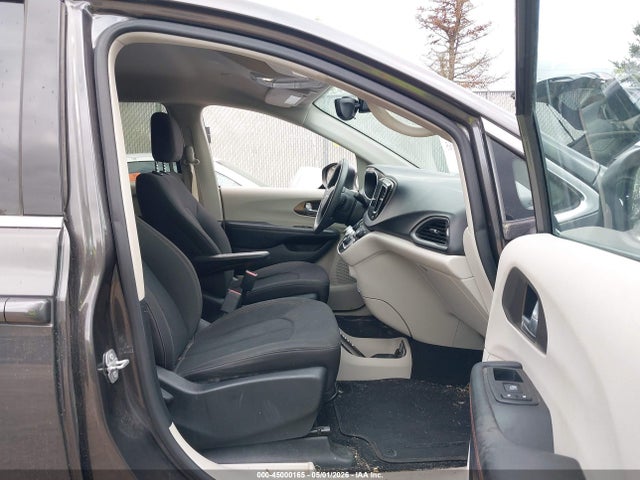 Chrysler Pacifica Touring