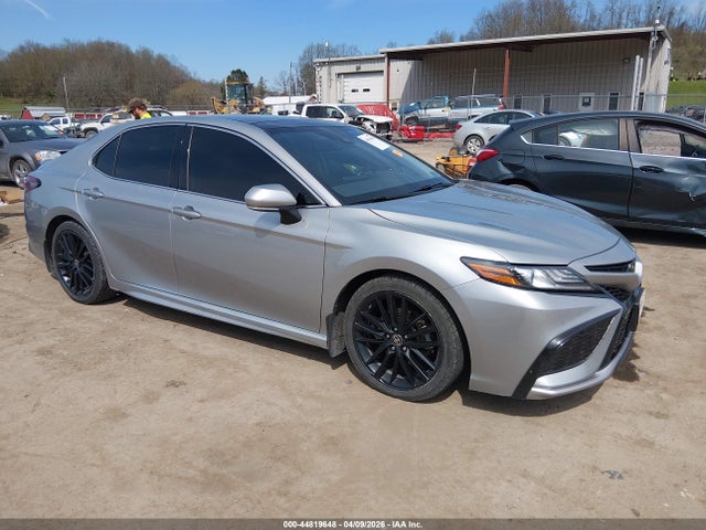 Salvage Toyota Camry Image