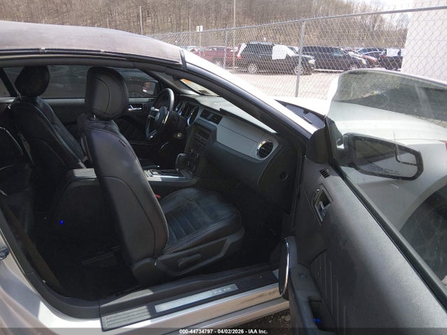 Ford Mustang V6 Premium