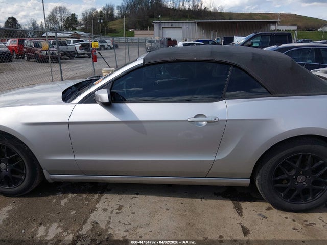 Ford Mustang V6 Premium