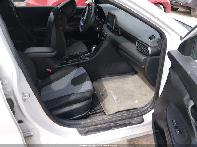 Hyundai VELOSTER 2.0