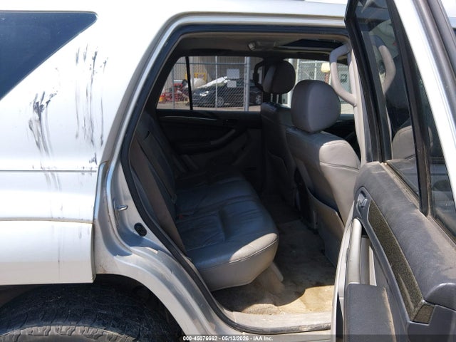 Toyota 4Runner Limited V8