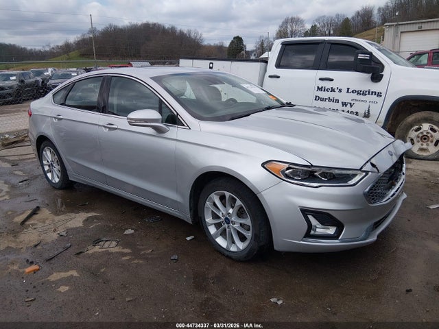 Salvage Ford Fusion Image