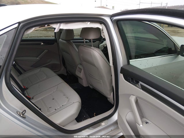 Volkswagen Passat 1.8t R-line