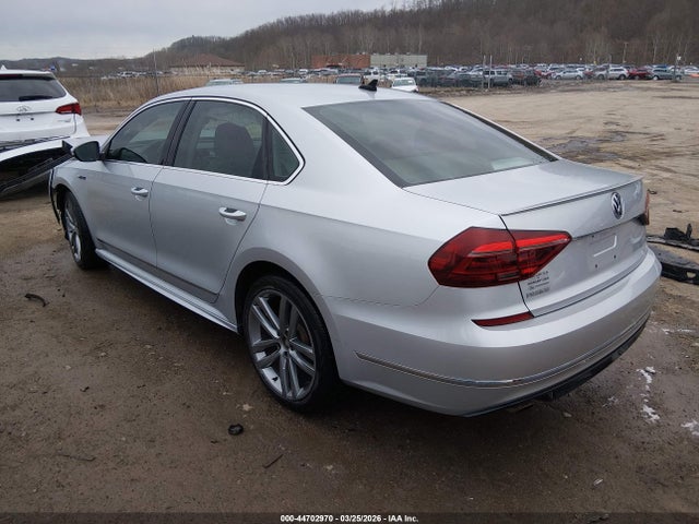 Volkswagen Passat 1.8t R-line